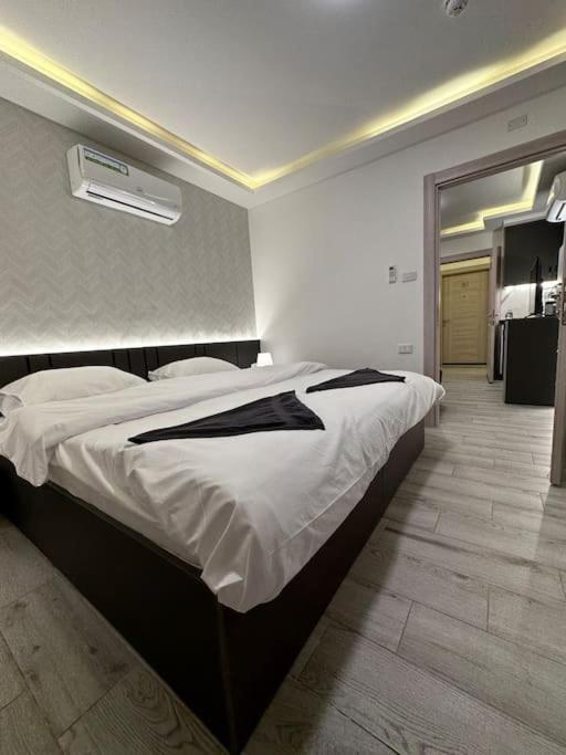 Apartamento Privet Near Downtown Kh&Sh Ash Shumaysani Exterior foto